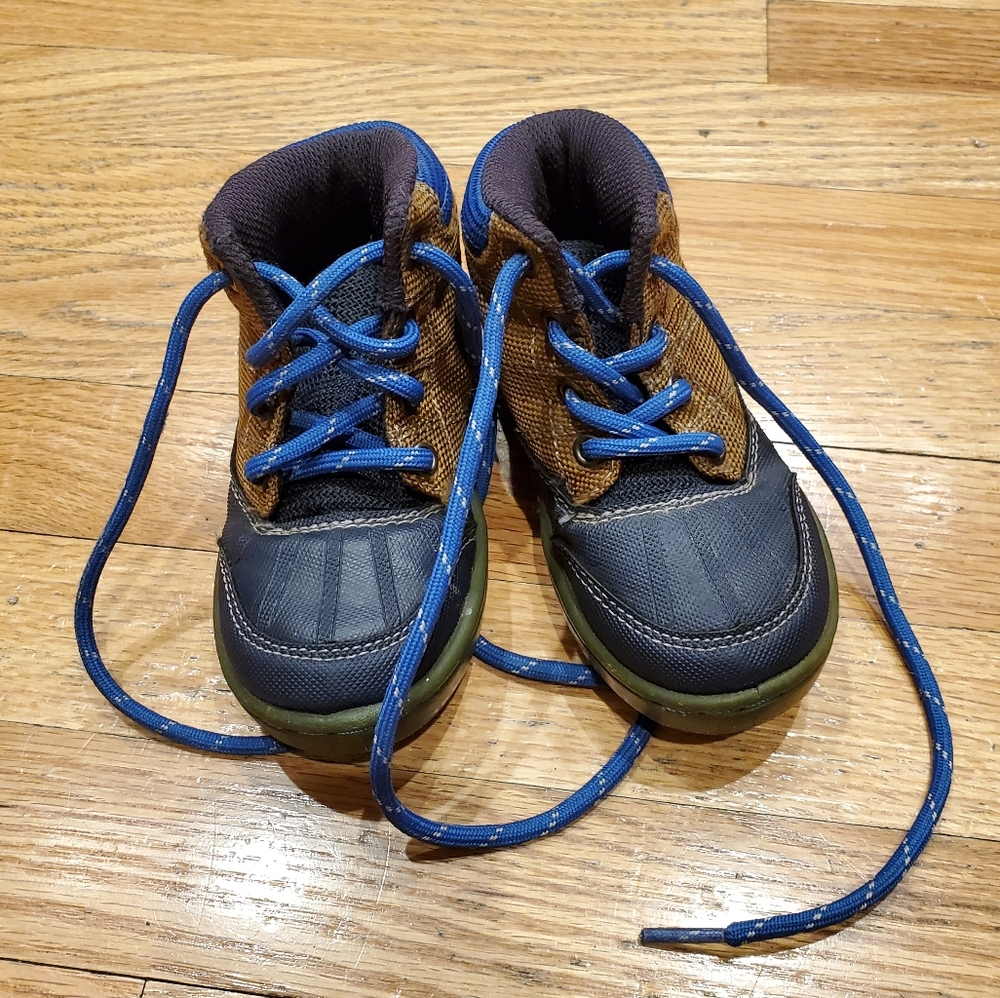 Hiking boots toddler size 7